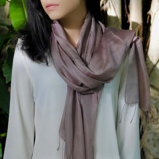 Khmer Silk Rewoven: From Decline to Cultural Renaissance
